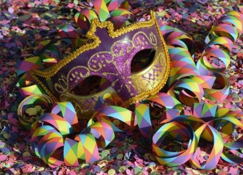 Farsangi éjszakai kerámiafestés – 2022. február 25.